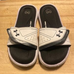 Under Armour White Slides size 6